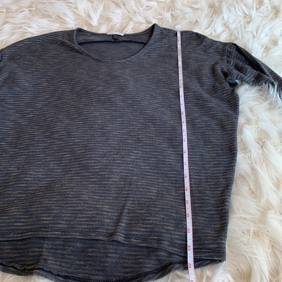 Misope Woman’s Blue and Beige Scoop Neck Long Sleeve T-Shirt Size Medium - Picture 5 of 7